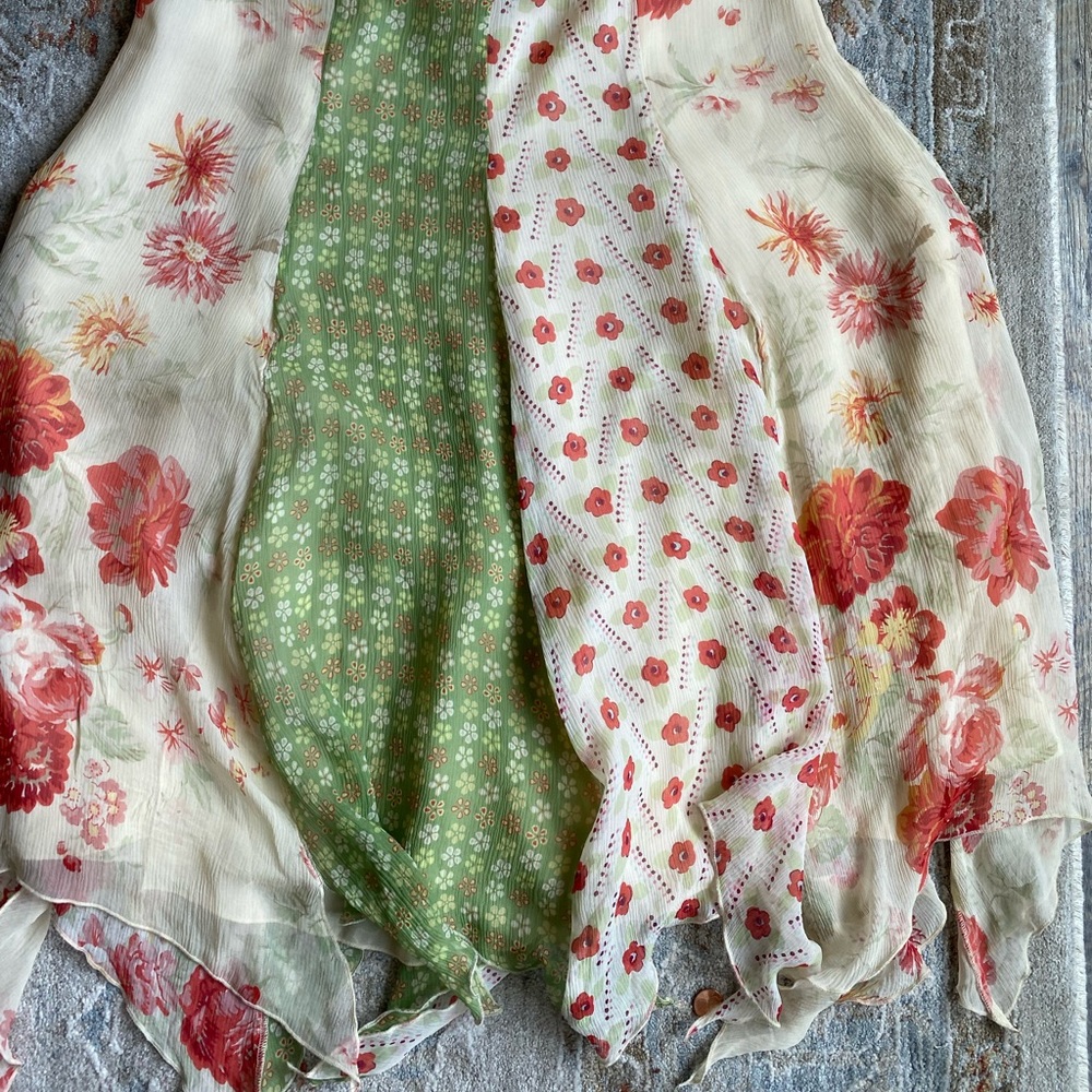 Express floral skirt